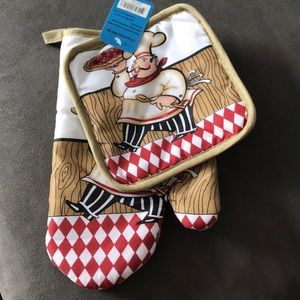 Italian Man Oven Mitts